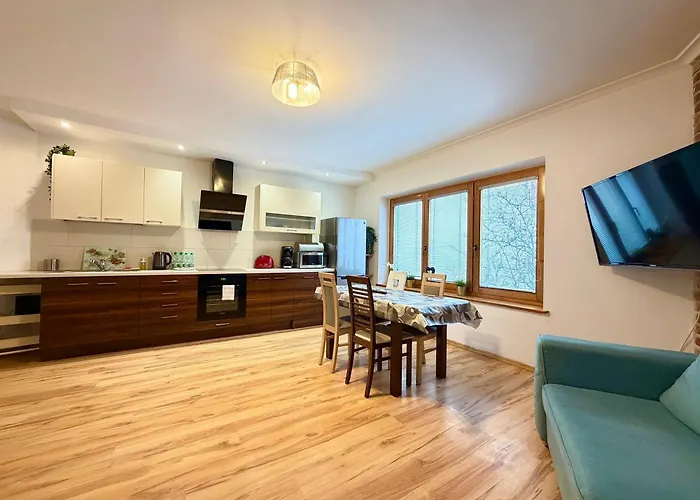 Rynek For 8 People By Bookinghost Apartman *