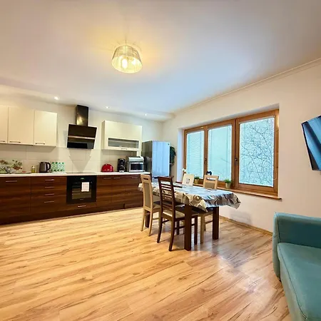 Rynek For 8 People By Bookinghost Apartament *