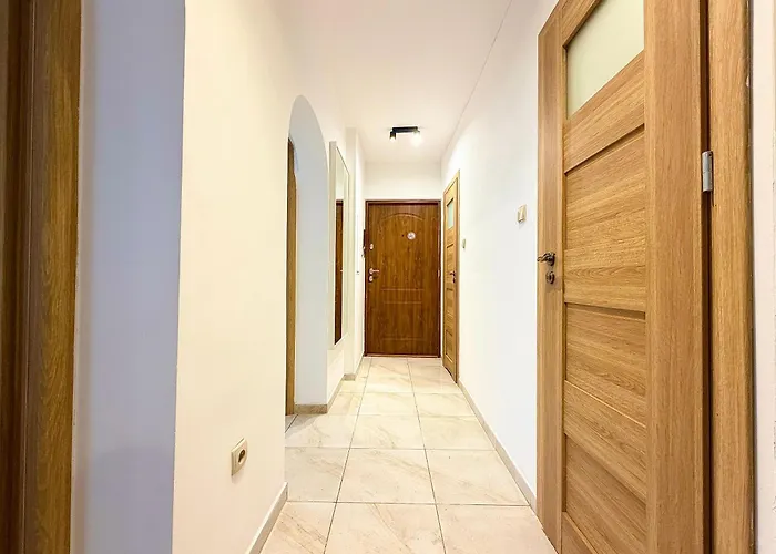 Appartement Rynek For 8 People By Bookinghost *